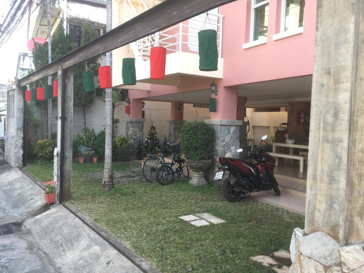 Triple Palms House 호텔 치앙마이 외부 사진